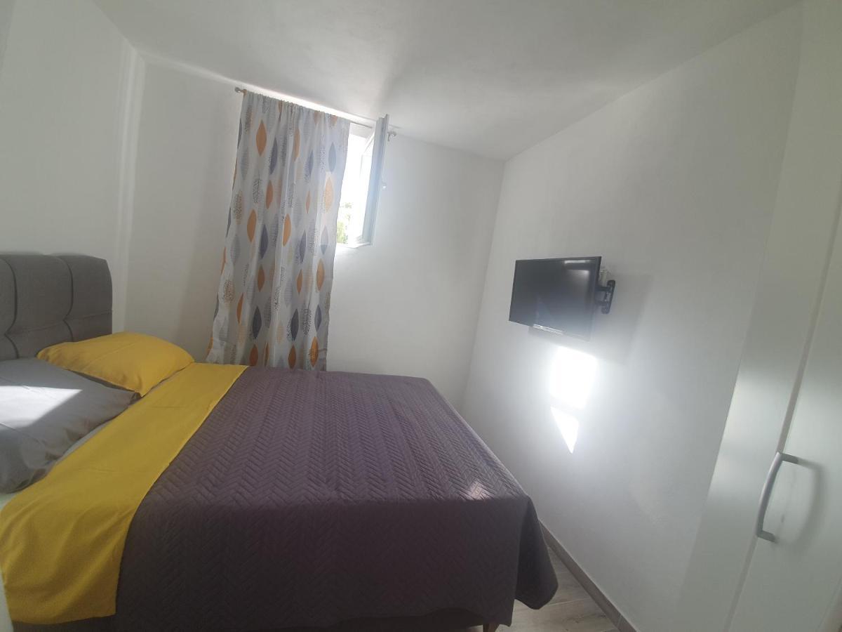 Ferienwohnung Amama Brodarica  Exterior foto